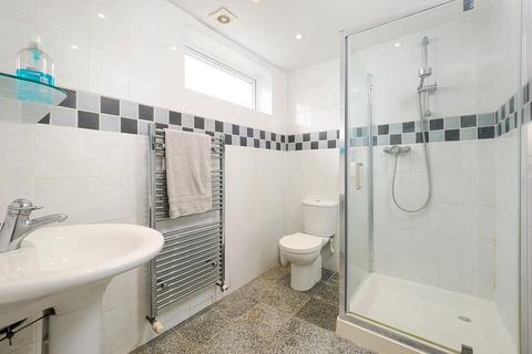 Leaside Belcaire Close, Lympne, Hythe, CT21 4JR