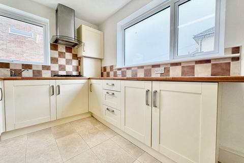 2 bedroom flat for sale, South Coast Road, Telscombe Cliffs BN10