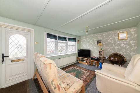 2 bedroom park home for sale, Willow Way, St. Ives, PE27
