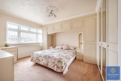 10 Ray Road, Romford, RM5 2HB