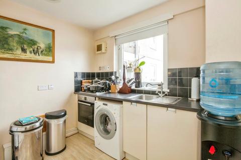 11 Thornham Street, London, SE10 9SA