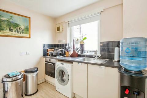 11 Thornham Street, London, SE10 9SA