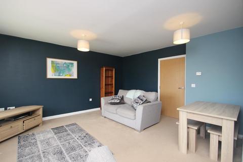 2 bedroom flat for sale, Chestnut Lane, Leeds, LS14