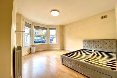 1 bedroom maisonette to rent, Albert Road, West Drayton, Greater London