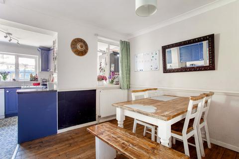 6 Elm Road, Godalming, GU7 3SW