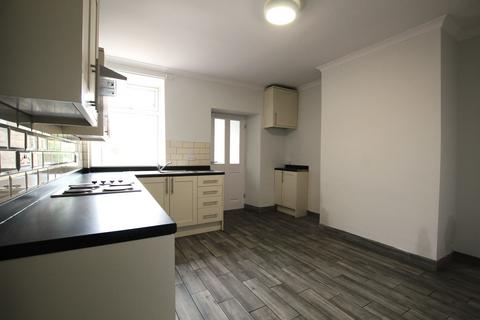 2 bedroom terraced house to rent, Wortley Road, High Green, Sheffield