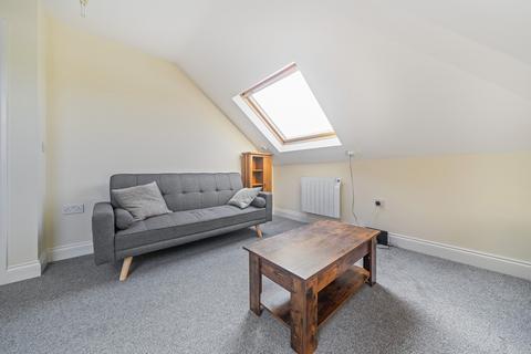 2 bedroom flat to rent, Norwood High Street Upper Norwood SE27