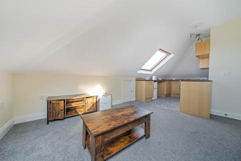 2 bedroom flat to rent, Norwood High Street Upper Norwood SE27