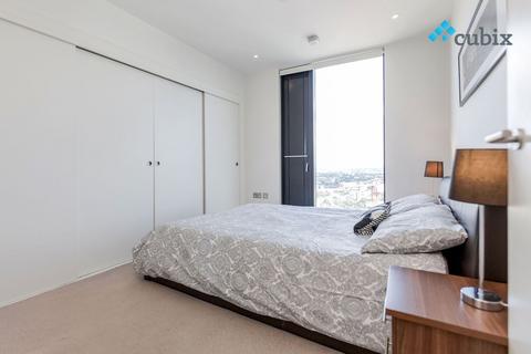 2 bedroom penthouse to rent, Walworth Road, London SE1