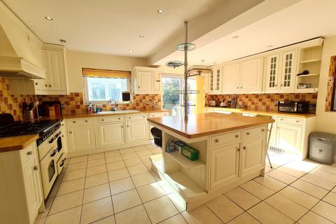 4 bedroom detached house for sale, Princes Way, Fleetwood FY7