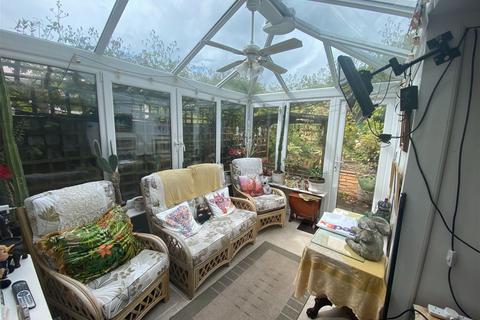 112a High Street, Henley-in-arden, B95 5BS