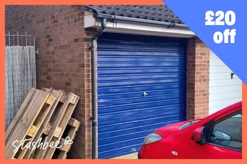 Garage to rent, Lynfield Road, North Walsham NR28
