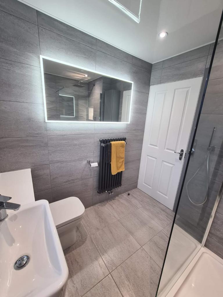 Main bath1