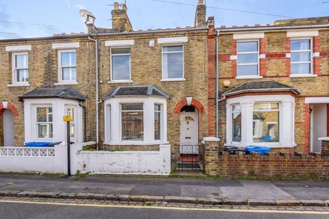 3 bedroom terraced house to rent, Albany Road, Windsor, SL4