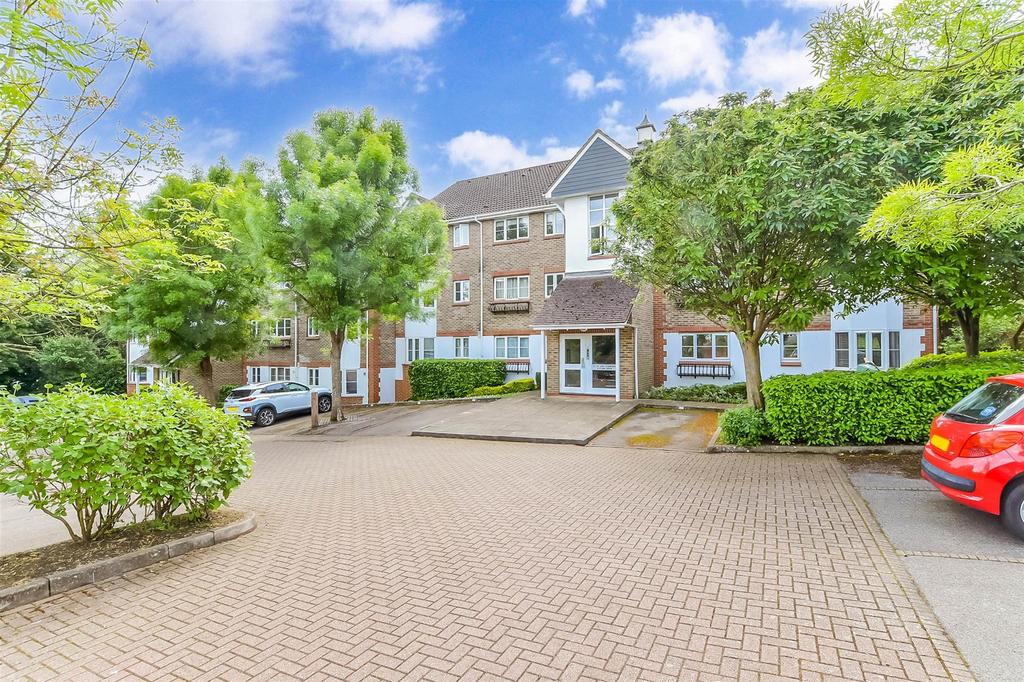 Driveway/Parking