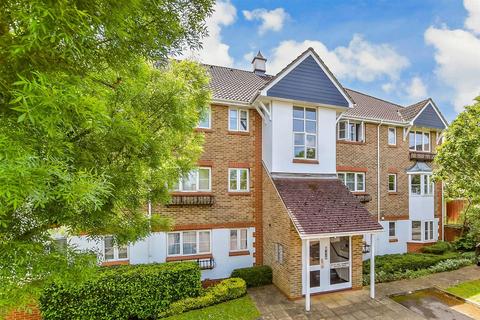 2 bedroom ground floor flat for sale, Autumn Drive, Sutton, Surrey