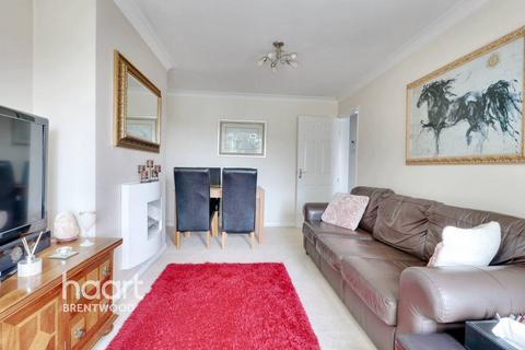 3 bedroom maisonette for sale, Doddinghurst Road, Brentwood