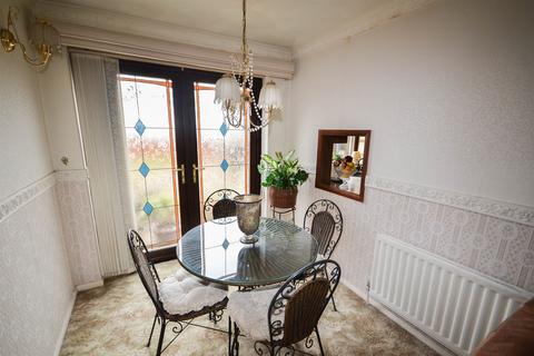 19 Lawnsway, Jarrow, NE32 4PU