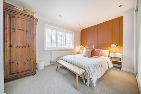 147 Elmstead Lane, Chislehurst, BR7 5EW