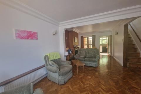 2 bedroom house to rent, Mill Road, Deal, CT14