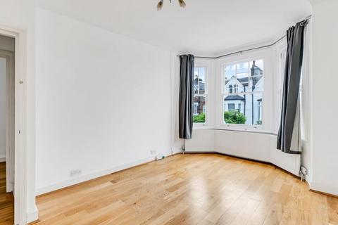 2 bedroom apartment to rent, Agamemnon Road, West Hampstead, NW6