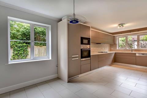 5 bedroom detached house to rent, Blythe Way, Highfields Caldecote, Cambridge, Cambridgeshire, CB23