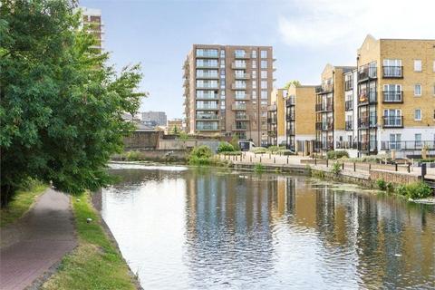 2 bedroom flat for sale, Bootmakers Court, Ben Jonson Road, London, E1