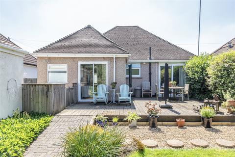17 Corrie Road, Addlestone, KT15 2HU