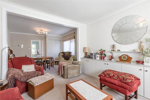17 Corrie Road, Addlestone, KT15 2HU