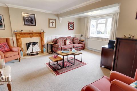 4 bedroom detached house for sale, Cheltenham Close, Peterborough