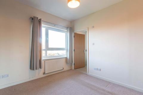 2 bedroom flat to rent, 2927L – New Mart Place, Edinburgh, EH14 1TX