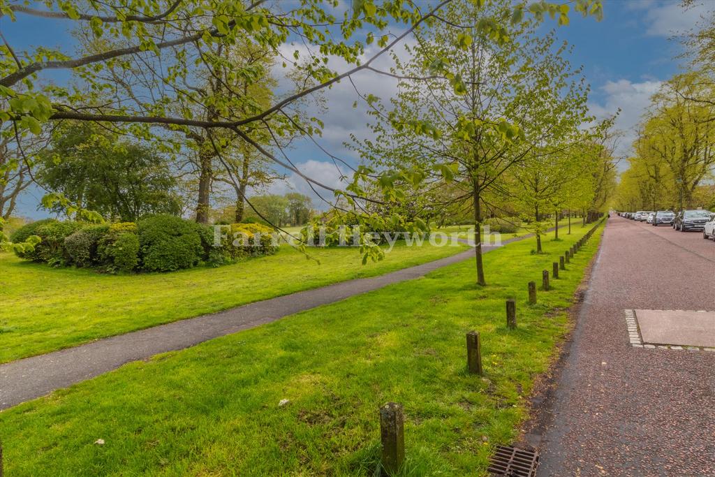Moor Park Avenue