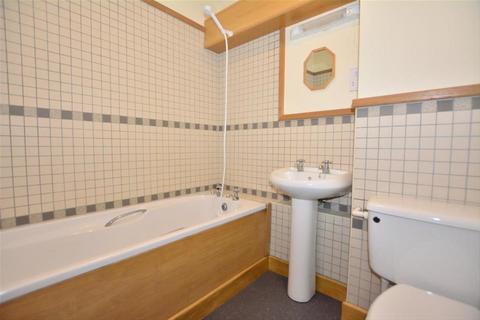 2 bedroom flat for sale, St. Georges Quay, Lancaster LA1