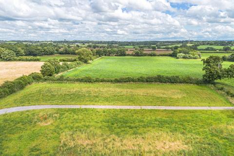 3 bedroom barn conversion for sale, Heath Farm Gardens, Garsdon