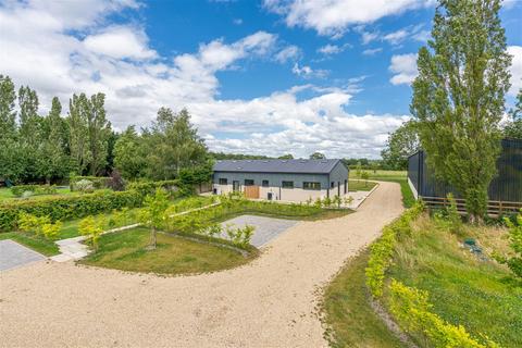 3 bedroom barn conversion for sale, Heath Farm Gardens, Garsdon