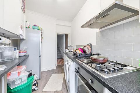 2 bedroom flat for sale, Weston Park,  London,  N8