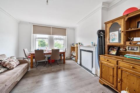 2 bedroom flat for sale, Weston Park,  London,  N8