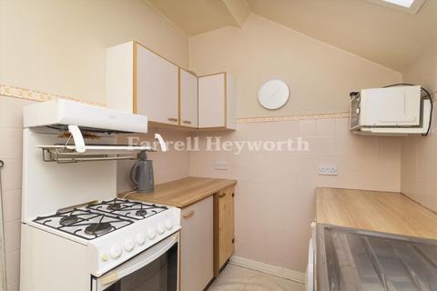 2 bedroom flat for sale, Lancaster LA1