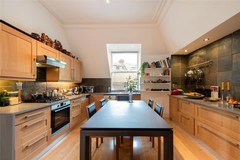 3 bedroom apartment for sale, Eton Avenue, London, NW3