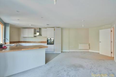2 bedroom ground floor flat for sale, Sea Road, Bexhill-on-Sea, TN40