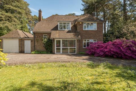 3 bedroom detached house for sale, Hadrian Way, Chilworth, Southampton, Hampshire, SO16