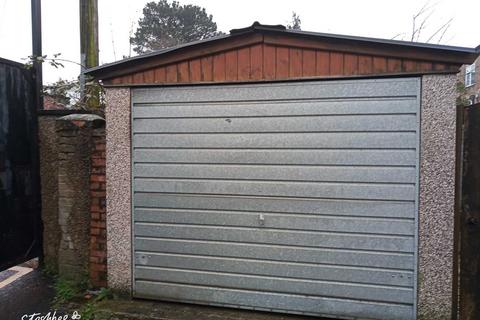 Garage to rent, Sydenham Road, Croydon CR0