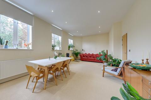 2 bedroom flat to rent, Manor Mount, Forest Hill, London, SE23