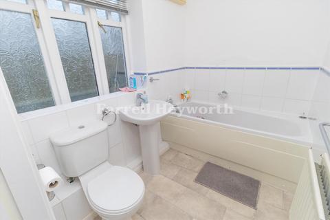 2 bedroom flat for sale, The Colonnade, Lancaster LA1