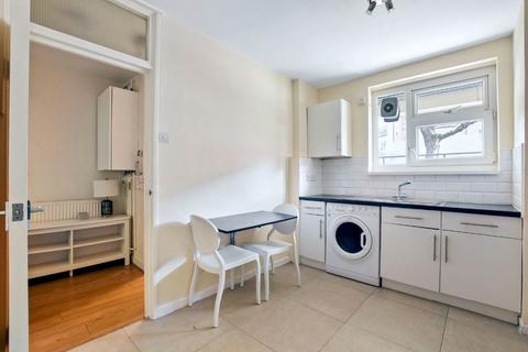 3 bedroom flat to rent, New North Road, London N1