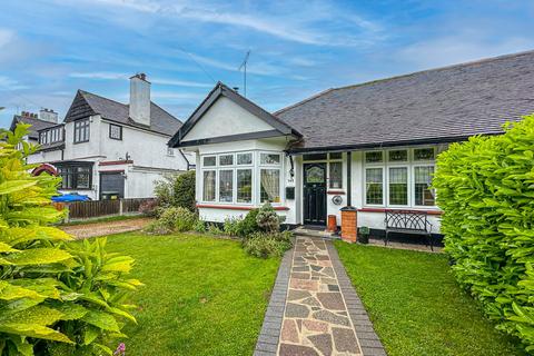 2 bedroom semi-detached bungalow for sale, St Augustines Avenue, Thorpe Bay SS1