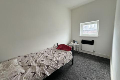 4 bedroom terraced house for sale, Ashley Avenue, Leeds, West Yorkshire, LS9