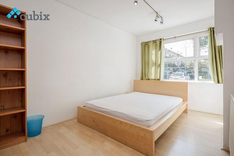 undefined, Keats Close, London SE1