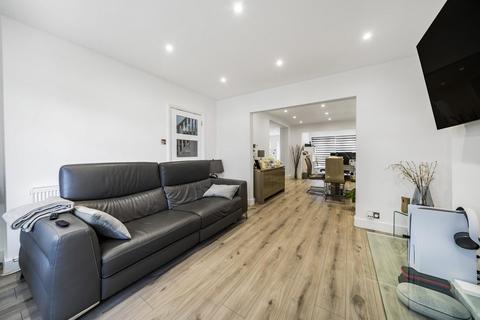 85 Chestnut Avenue, West Wickham, BR4 9EU