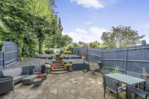 85 Chestnut Avenue, West Wickham, BR4 9EU